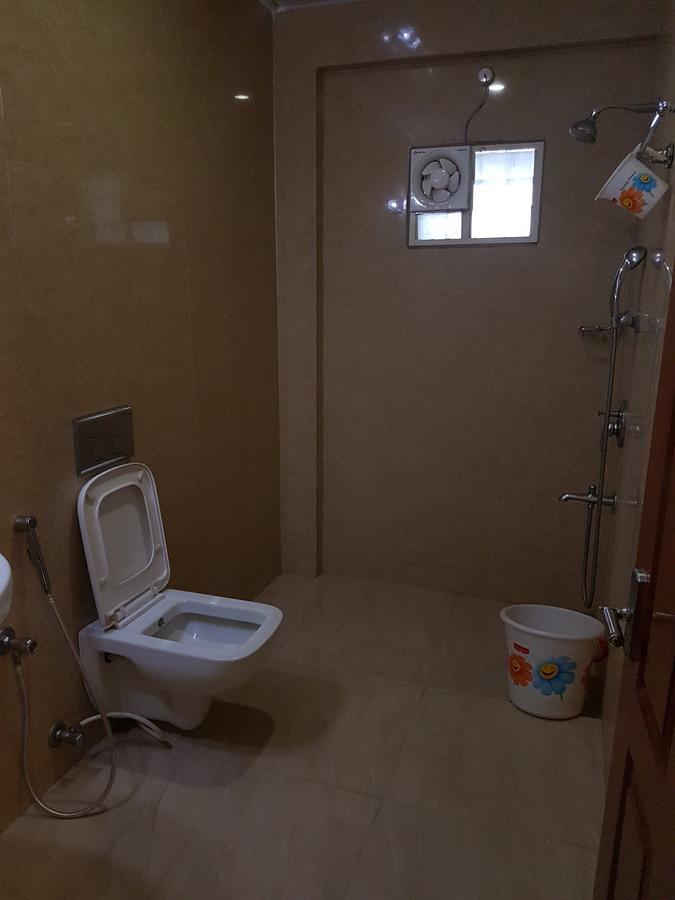 Princess Residency Hotel Недумбасери Екстериор снимка